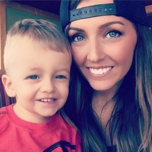 Meet your Posher, Coral